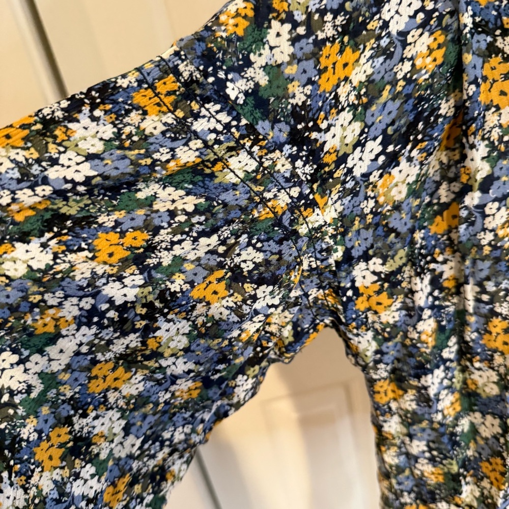 J. Jill, Floral Print Relaxed Fit Women's Blouse, Size M EUC - Picture 9 of 16